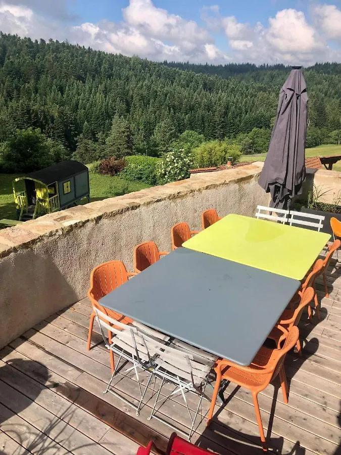 Holiday home Gite Atypique 14 Couchages En Pleine Nature Lapte