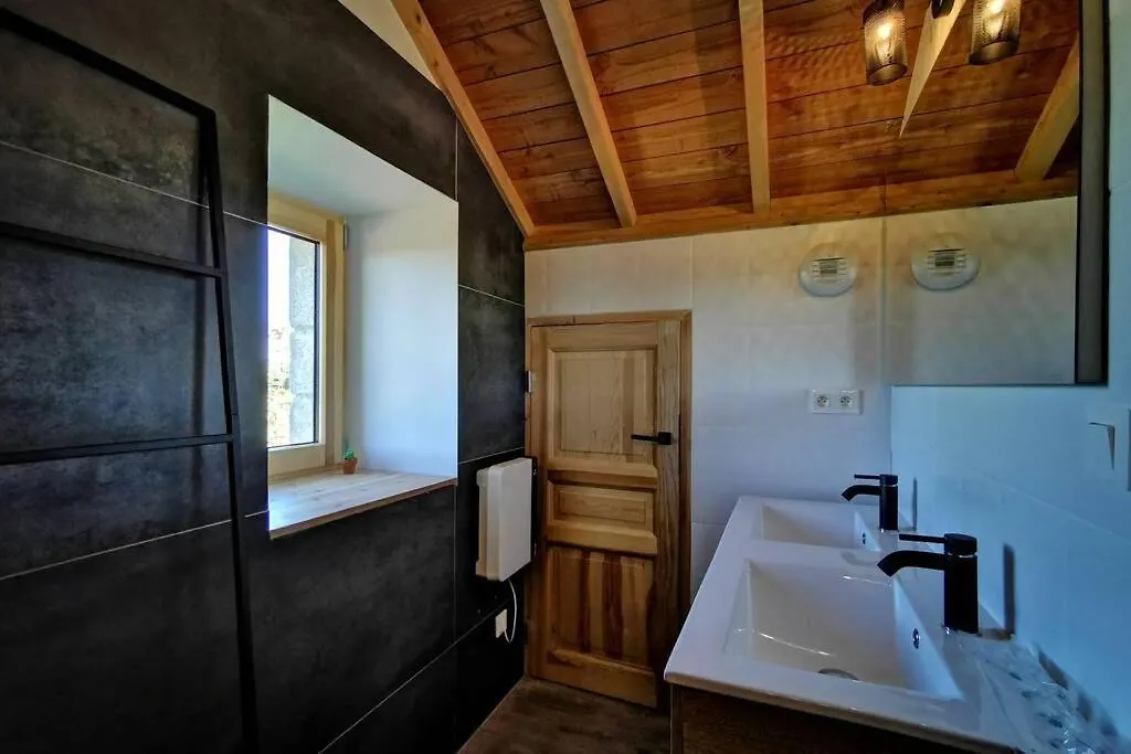 Gite Atypique 14 Couchages En Pleine Nature Lapte Holiday home