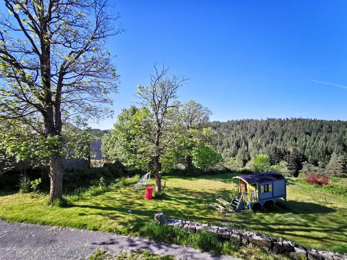 Gite Atypique 14 Couchages En Pleine Nature Lapte 0*,  France
